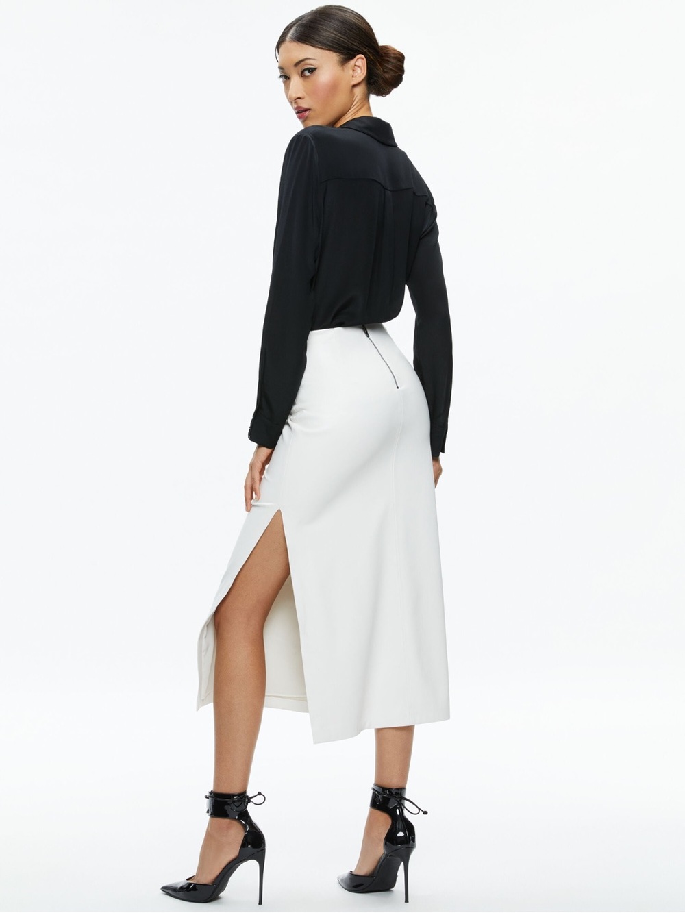 Alice + Olivia Maeve vegan leather midi skirt sz 8 G-19